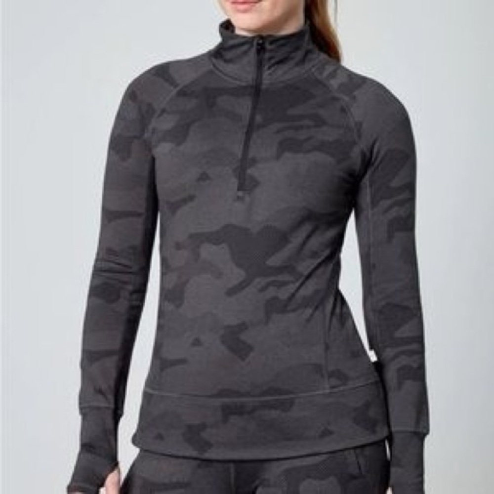 MONDETTA Dark Grey Camo Jacquard Half Zip Pullover Women’s Sz S Athletic Top